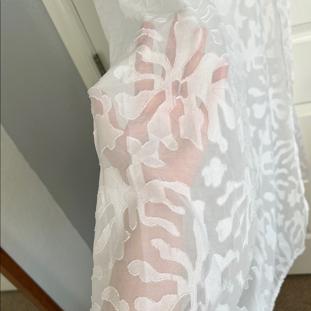 ShowPo white floral burnout lace maxi skirt swim cover up size 16 US - Picture 6 of 10